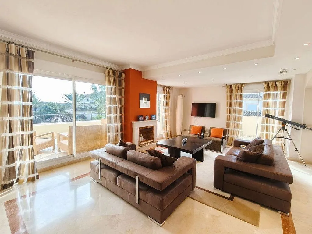 Séjour - Duplex with Sea View and Pool in Sotogrande