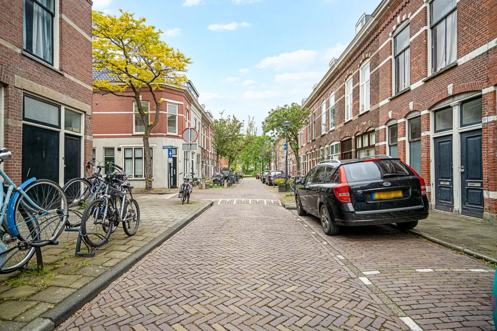 Exterior - Characterful Detached House with Garden in Leiden
