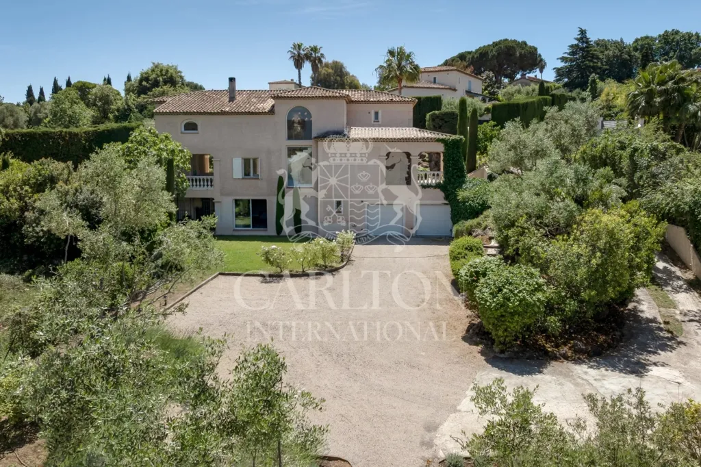 Õhuvaade - Villa with Pool in Biot