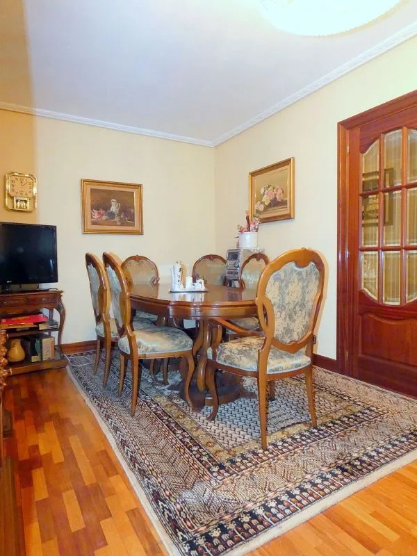 Söögituba - Flat with Garage in Calle de Karmelo