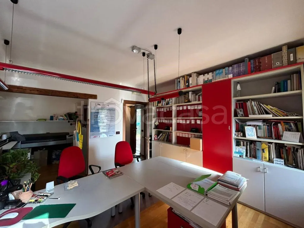 Studio - Converted Office Apartment in Gradisca d'Isonzo