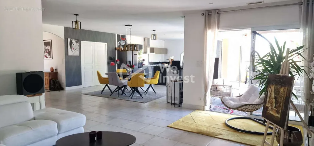 Elutuba - Country House with Pool in Parisot