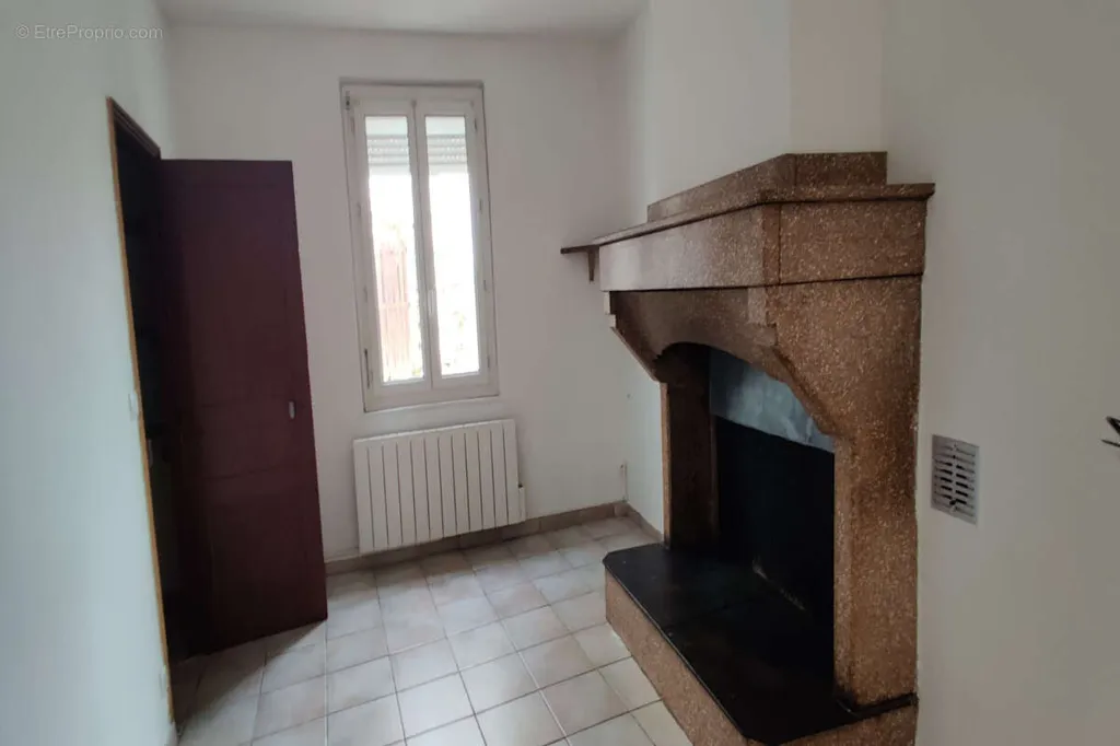 Elutuba - Charming Village House with Garden in Centre