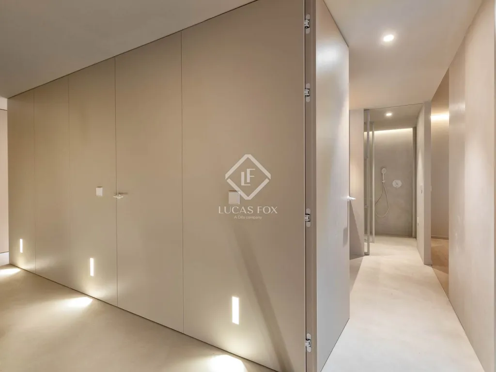 Entrée - Penthouse in Renovated Palace, Girona