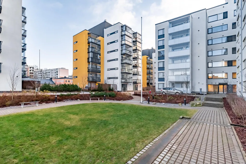 Jardin - Modern Flat with Balcony in Järvenpää Pajala