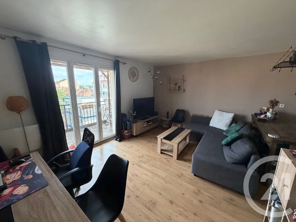 Elutuba - Furnished Flat with Balcony in Le Blanc-Mesnil