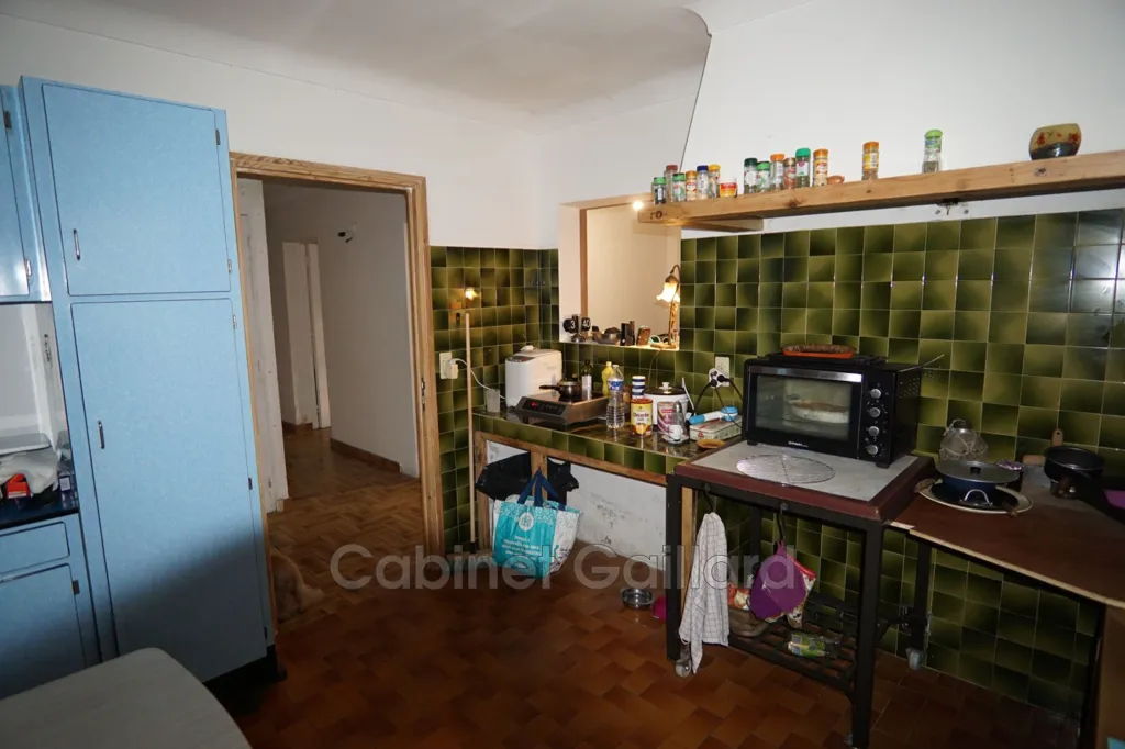 Cuisine - Maison Traditionnelle avec Oliviers à Cabris