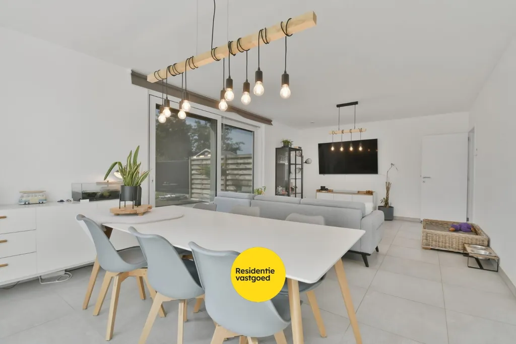 Sala da pranzo - Energy-Efficient Open Plan House in Westkerke