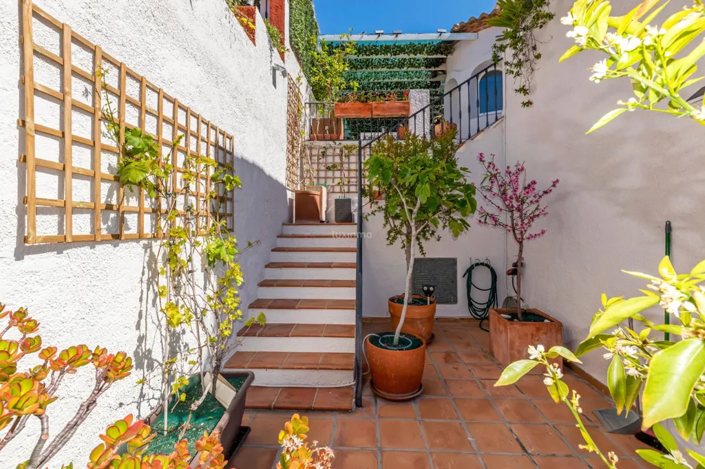 Jardin - Refurbished Villa with Panoramic Views in Altea Hills