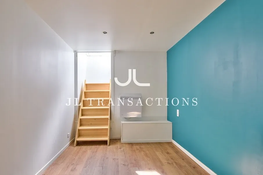 Pièces - Appartement Traversant avec Terrasse à Bordeaux
