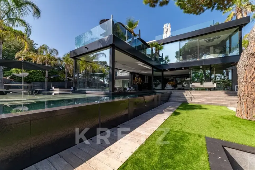Bassein - Architectural Villa with Sea View in Sète
