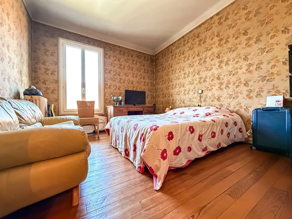 Chambres - Ensemble Immobilier avec Locaux Commerciaux à Lit-et-Mixe