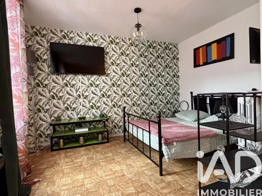 Camere da letto - Studio with Garage in Central Montluçon