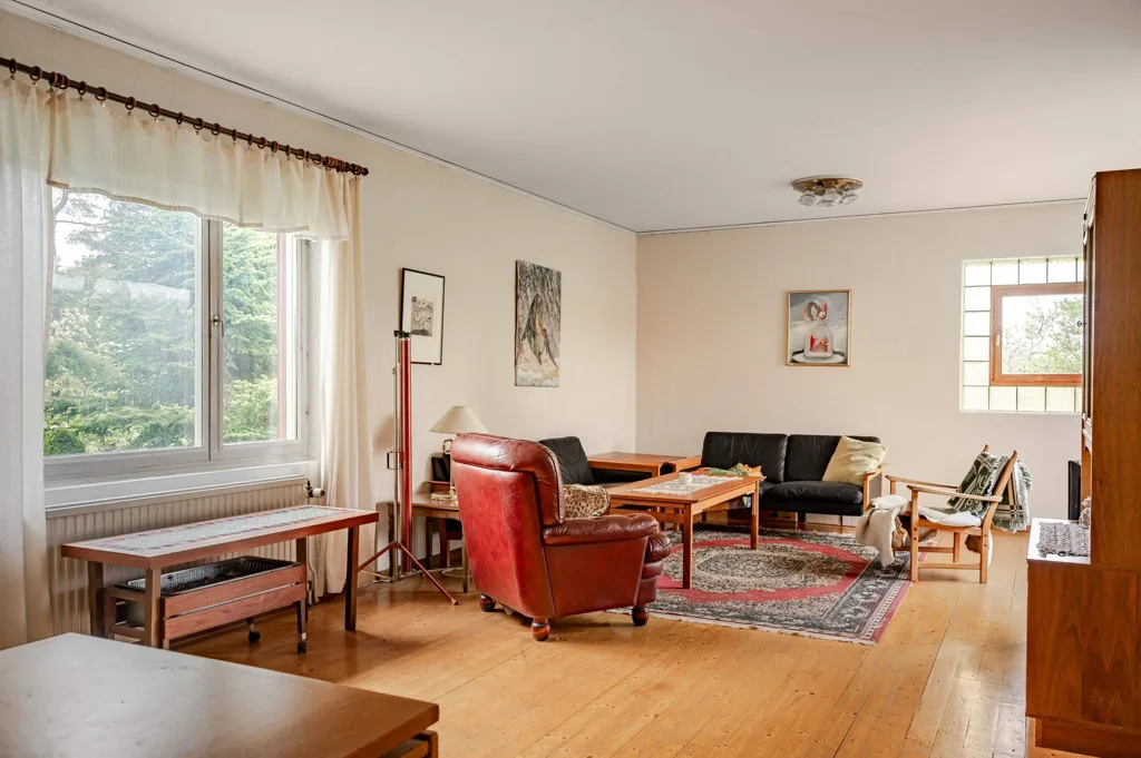 Elutuba - Villa with Development Potential in Snättringe