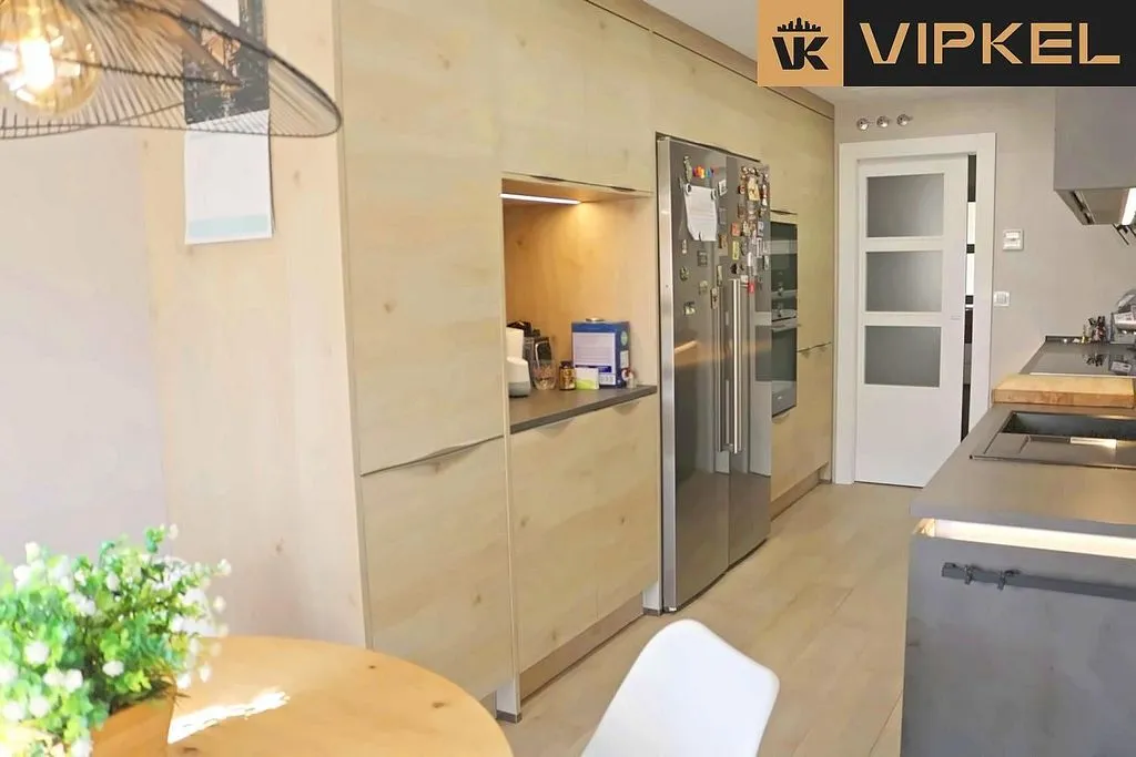 Cuisine - Penthouse with Pool in Málaga's Perchel