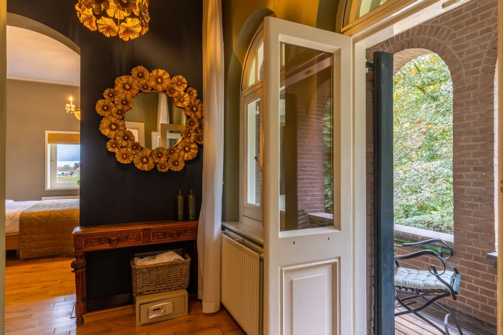 Entrée - Historic Villa with Garden in Almen