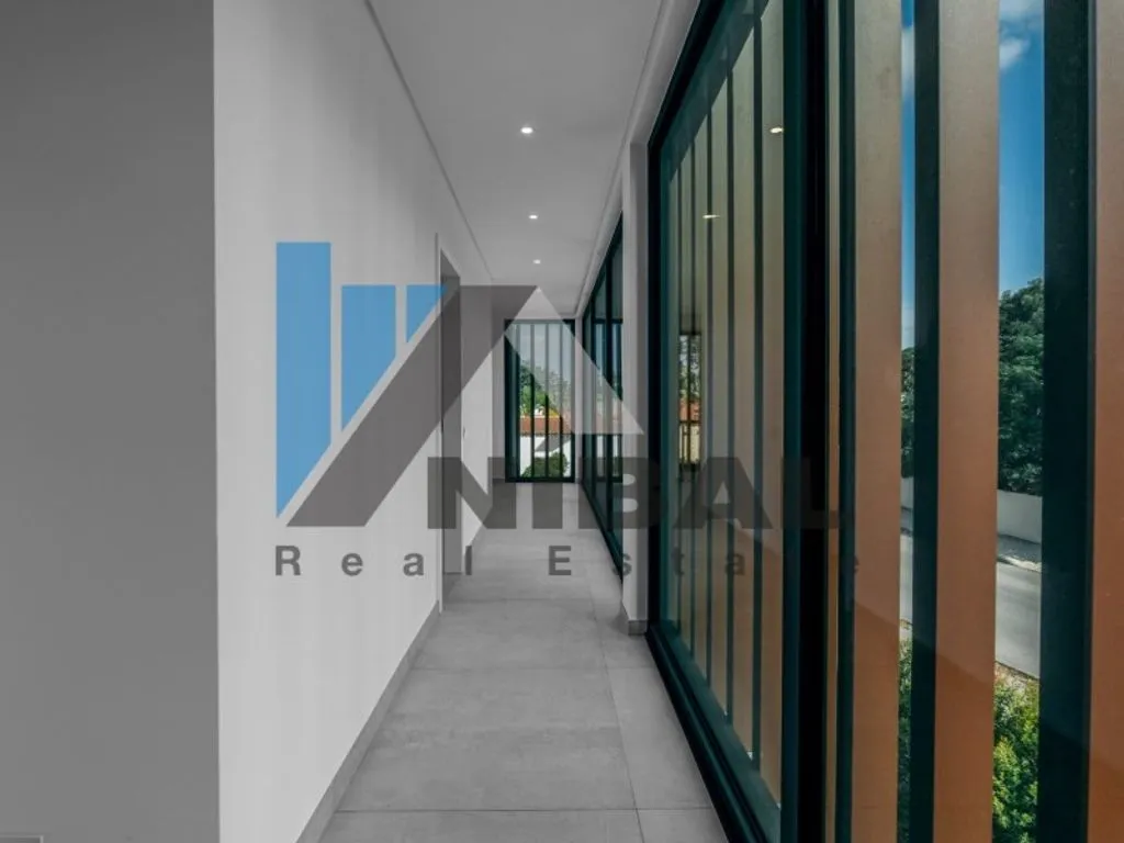 hallway_entrance