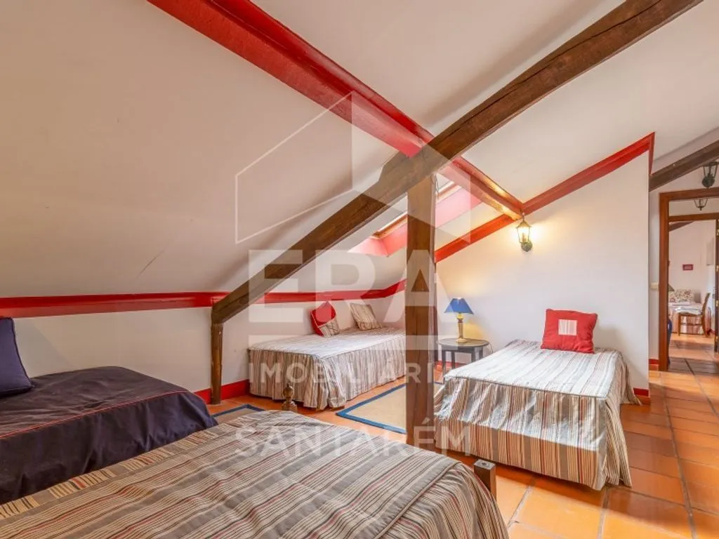 Chambres - Luxury House with Agricultural Land in Benfica do Ribatejo