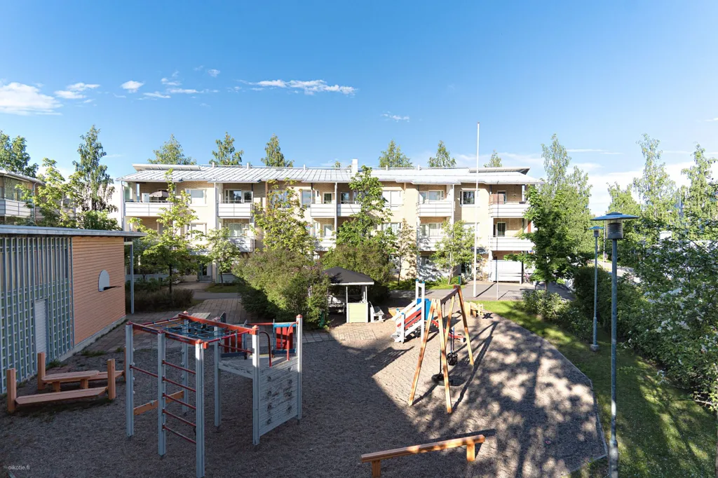 Aed - Efficient Two-Bedroom Flat with Balcony in Oulu