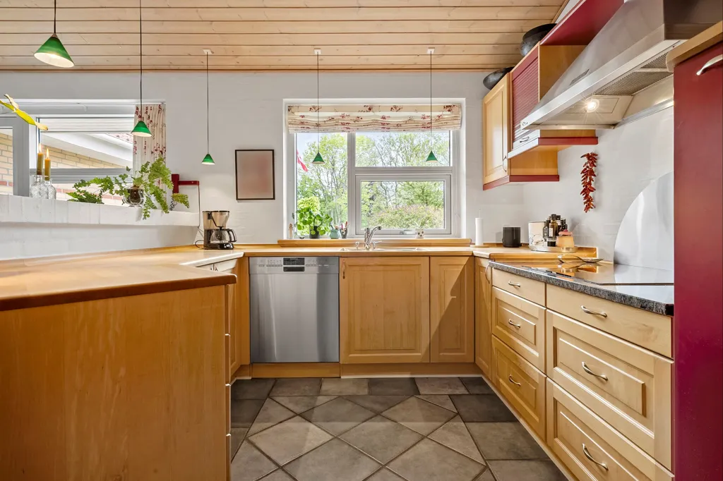 Cuisine - Spacious Villa with Garden in Brande