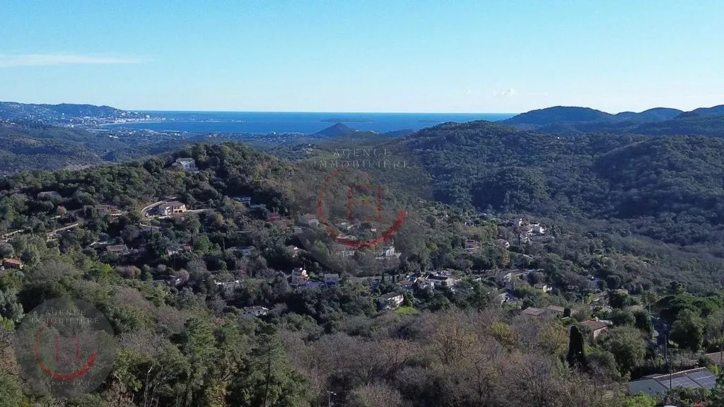 Luxury Villa with Pool in Les Adrets-de-l'Estérel