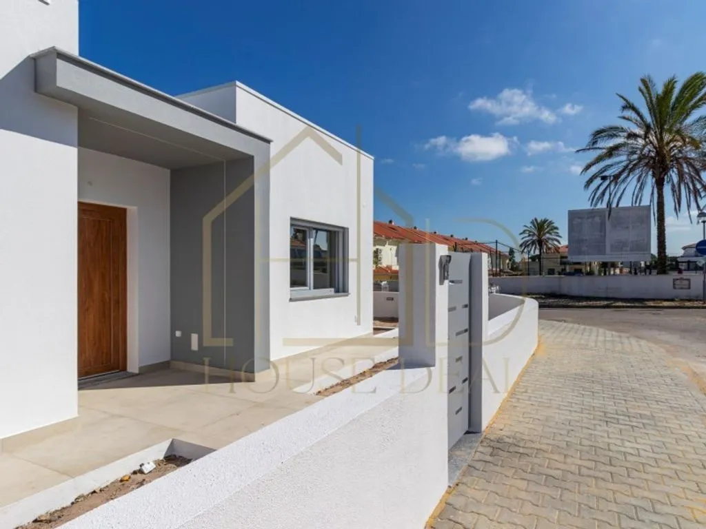 Välivaade - Luxury House with Solar Panels in Seixal