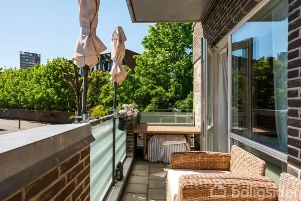 Rõdu - 2-Bed Apartment with Terrace in Valby