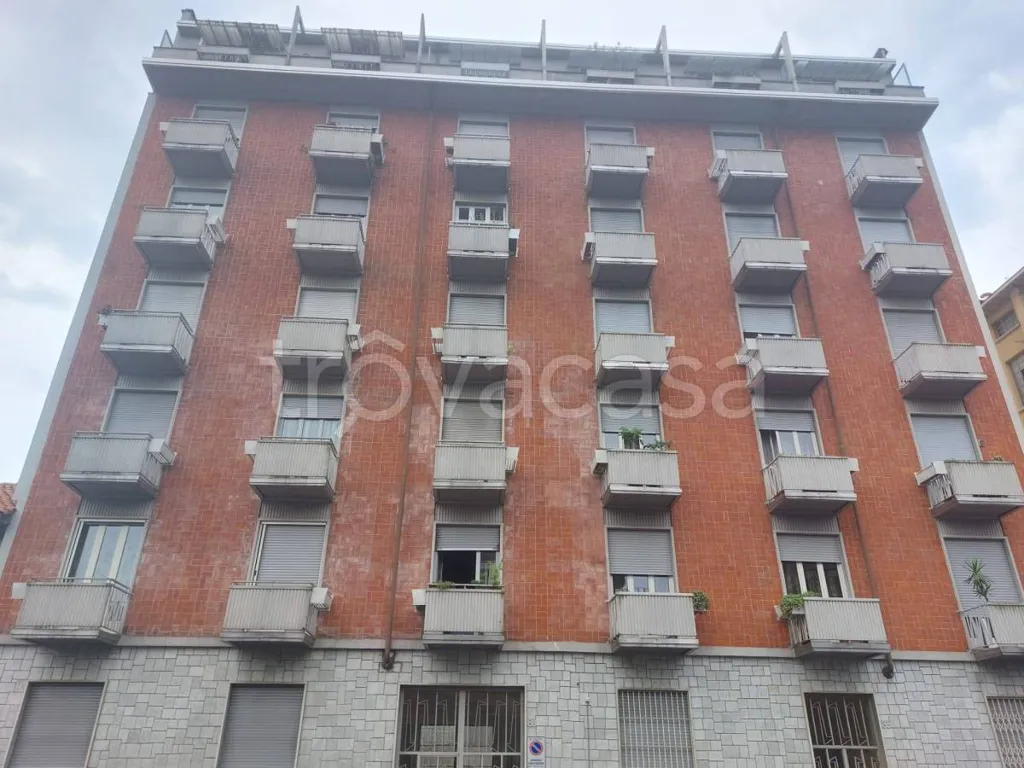Exterior - Bright Trilocale with Balcony in Torino