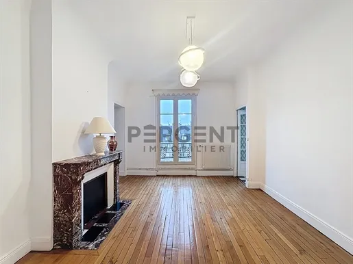Séjour - Appartement 5 Pièces + Studio Indépendant au Cœur de la Ville