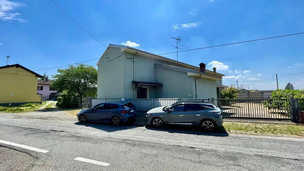 Välivaade - Traditional Pisé House with Garden in Alessandria