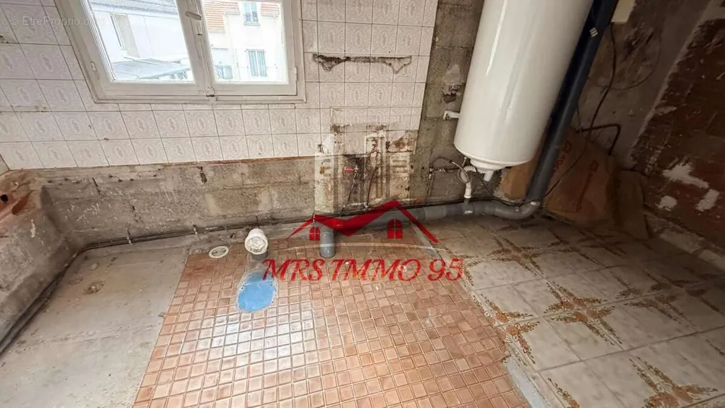 Salles de bain - Ensemble de 2 Maisons Triplex à Vémars