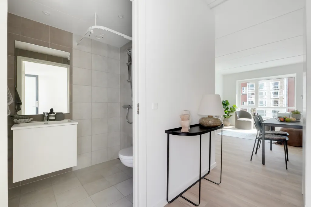 Hallway - 1-Bedroom Apartment with Private Bathroom in Østerbro