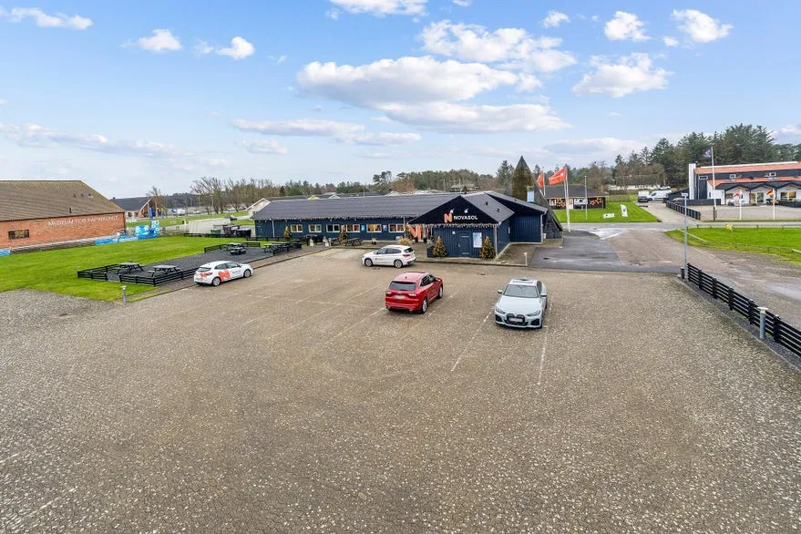 Extérieur - Office with Long-Term Lease near Blokhus
