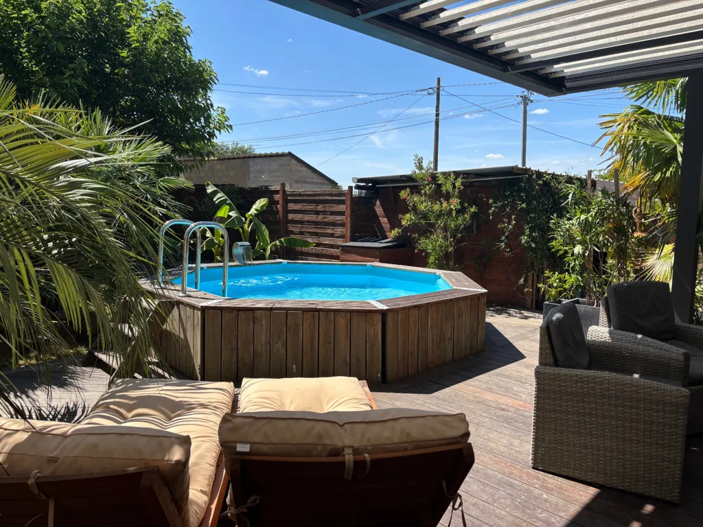 Bassein - Rustic Stone House with Pool in Cournon