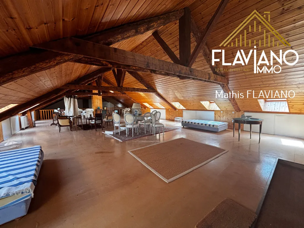 Zimmer - Two-House Property with Mountain Views near Barcelonnette