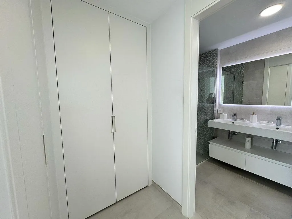 Bagni - Apartment with Pool and Terrace in San Roque