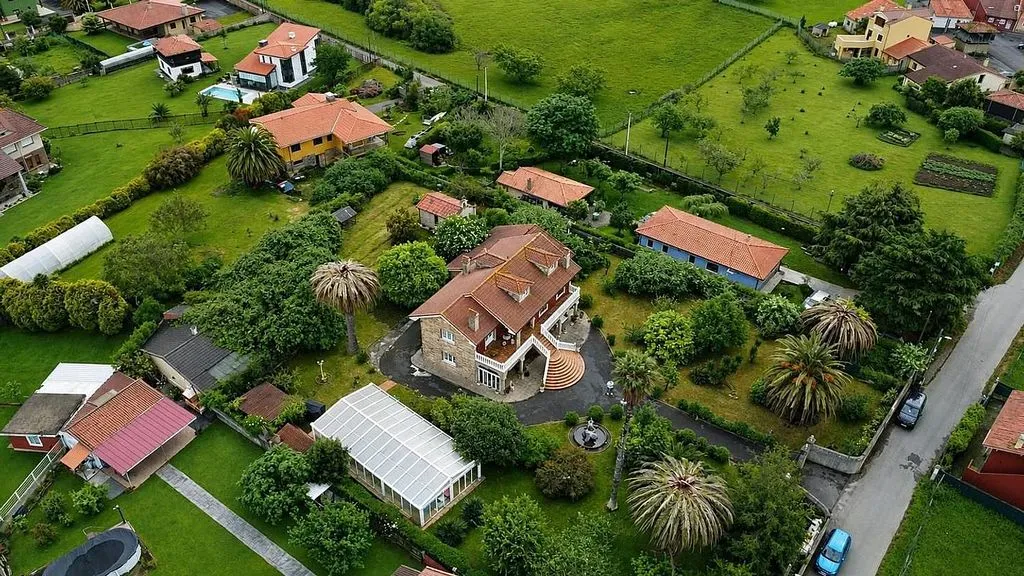 Vue aérienne - Chalet with Pool and Terrace in Lugar Granda