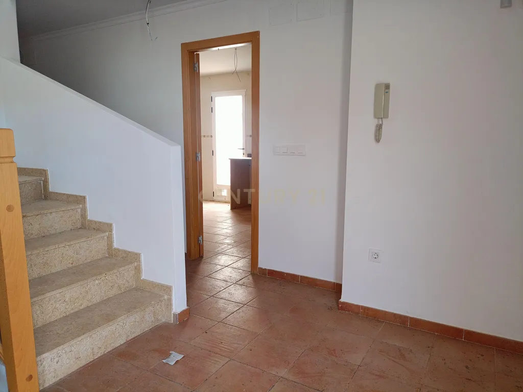 Toad - Pareded Chalet with Large Parcel in Montserrat