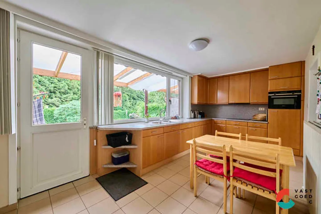 Cucina - Well-Maintained House with Garden in Beringen