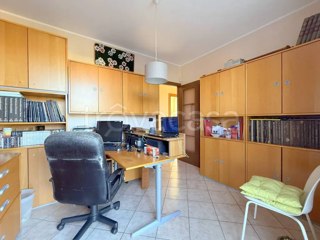 Kabinet - Two-Level Apartment with Terraces in Rivalta di Torino