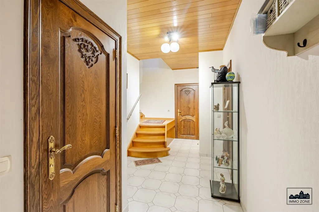 Entrée - Maison avec Terrasse et Garage à Temse