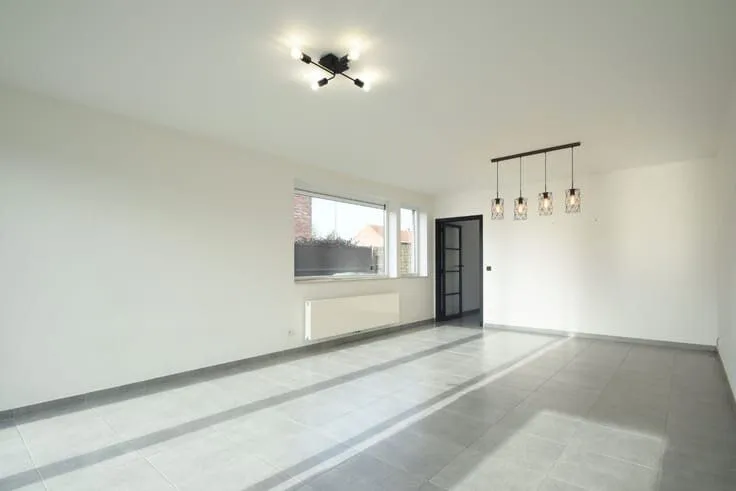 3 magamistoaga maja asukohas Ieper
