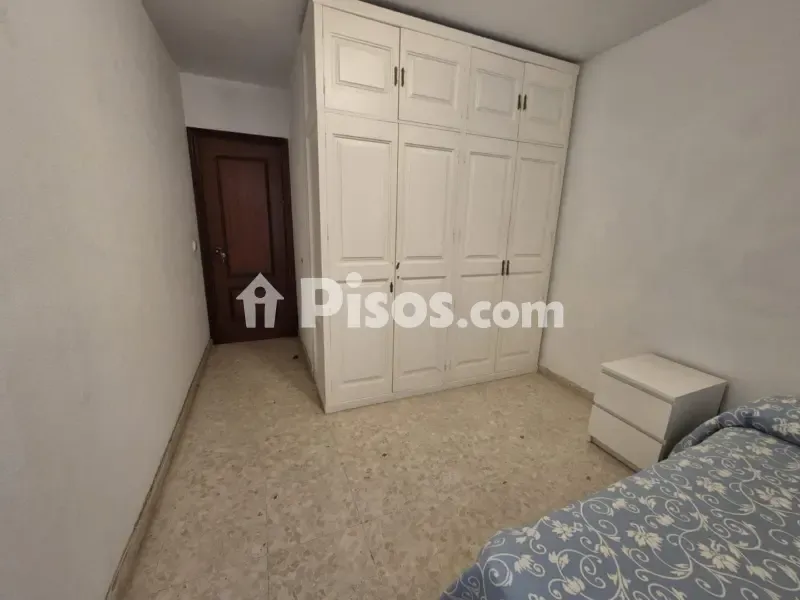 Chambres - Bright Apartment with Central Location