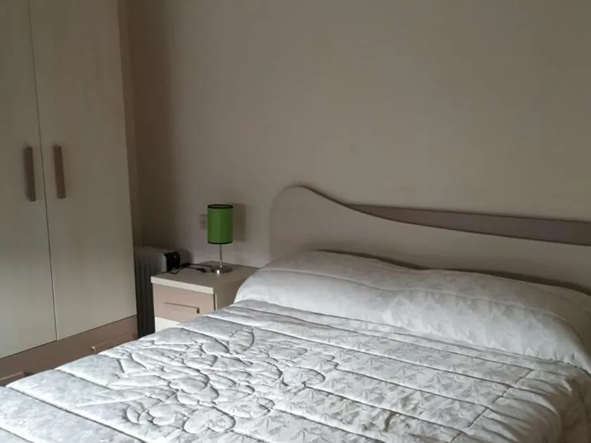 Magamistoad - Bright Apartment with Patio in Plasencia Centre