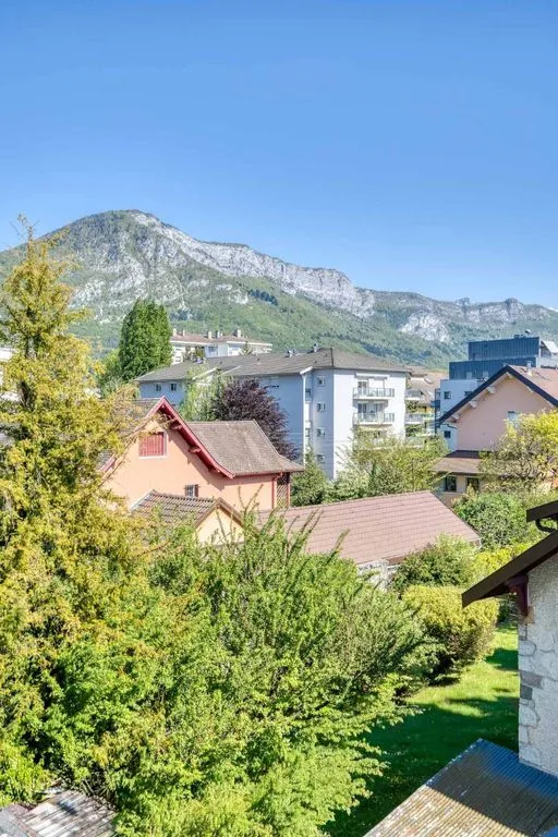 Aed - 1 Bedroom Apartment with Mountain View in Annecy