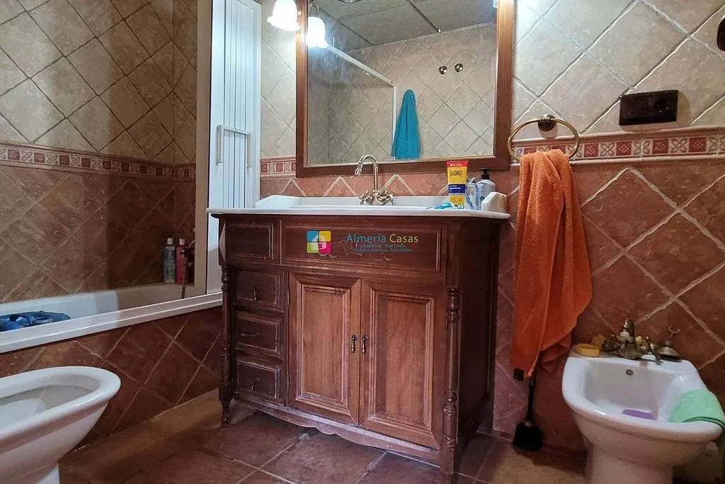 Bathrooms - Chalet with Pool and Terrace in Cantoria