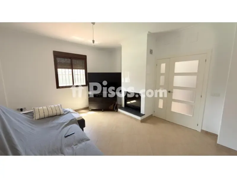 Elutuba - Semi-Detached House with Pool in Ciparsa Dunamar