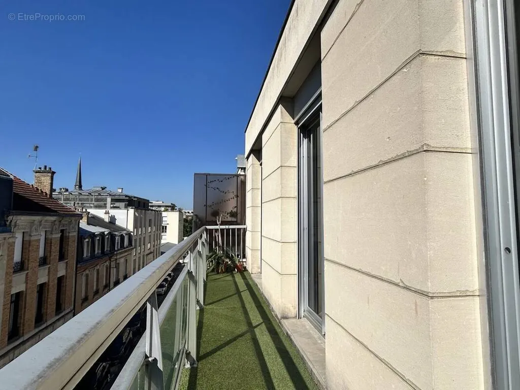 Balcone - Refurbished Apartment with Balcony in Reims