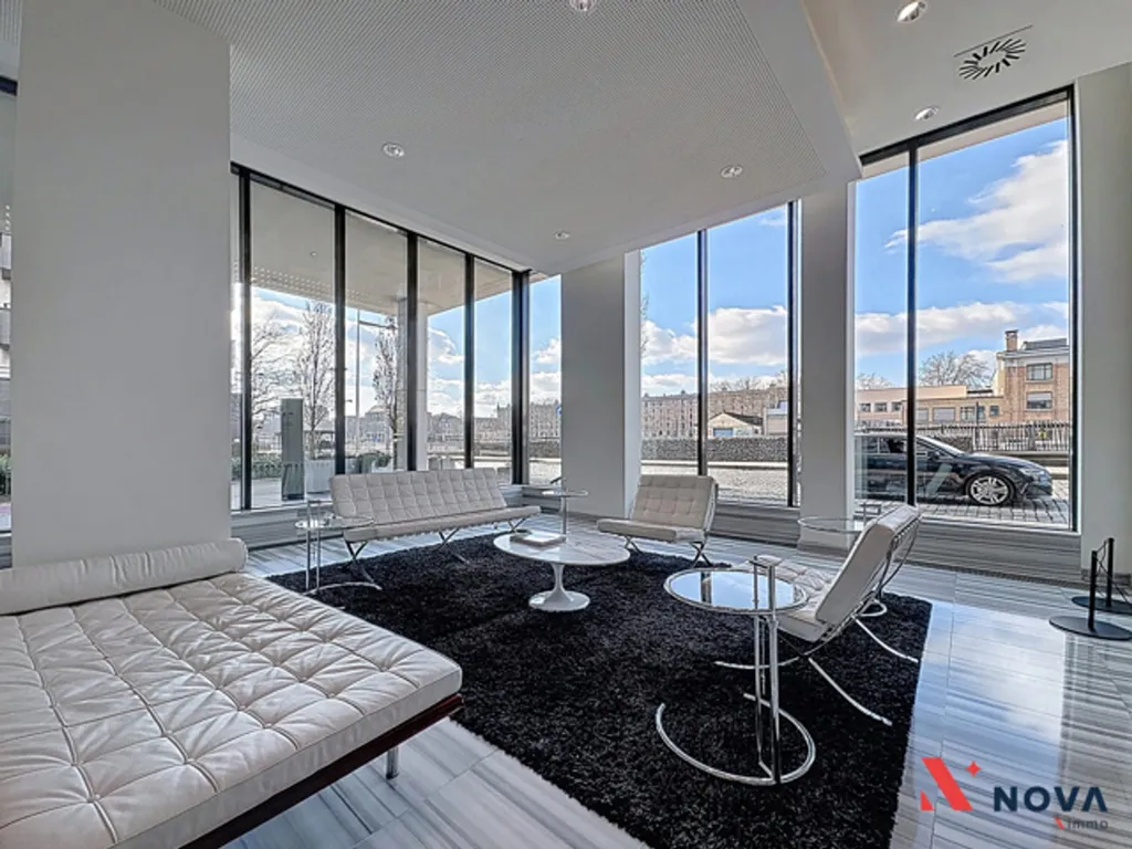 Séjour - Appartement 2 Chambres avec Vue Panoramique à Bruxelles