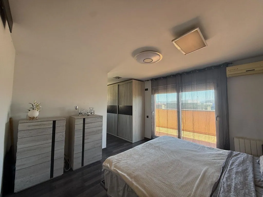 Chambres - Chalet with Pool and Terrace in Gurb